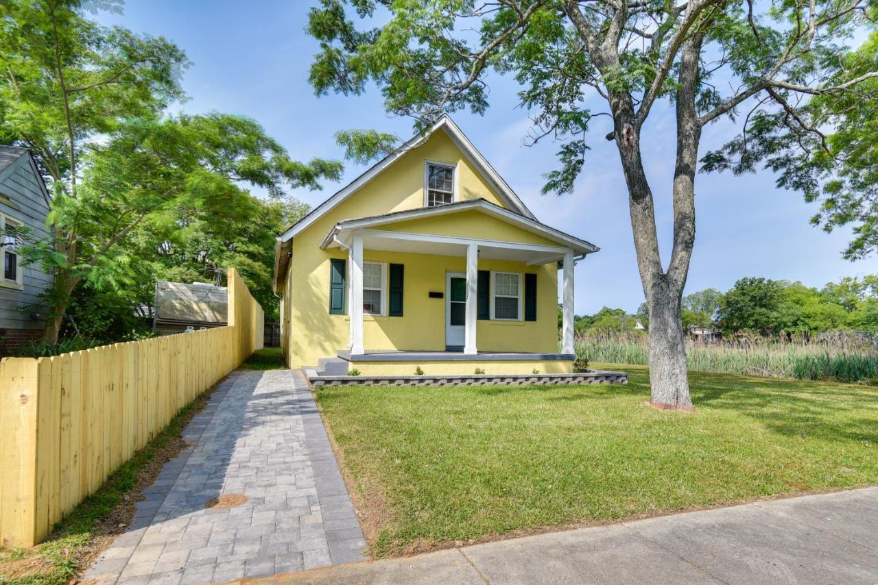 Charming Newport News Cottage Less Than 1 Mi To Ocean! 汉普顿 外观 照片