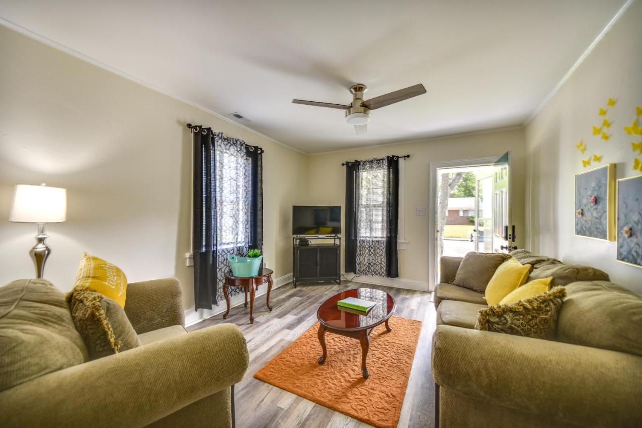 Charming Newport News Cottage Less Than 1 Mi To Ocean! 汉普顿 外观 照片
